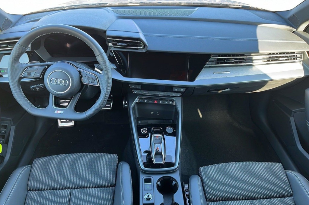 AUDI A3 SPORTBACK NOUVELLE 45 TFSI E HYBRIDE RECHARGEABLE 272 S TRONIC 6 S LINE - ref: 1-326825 - Photo 11
