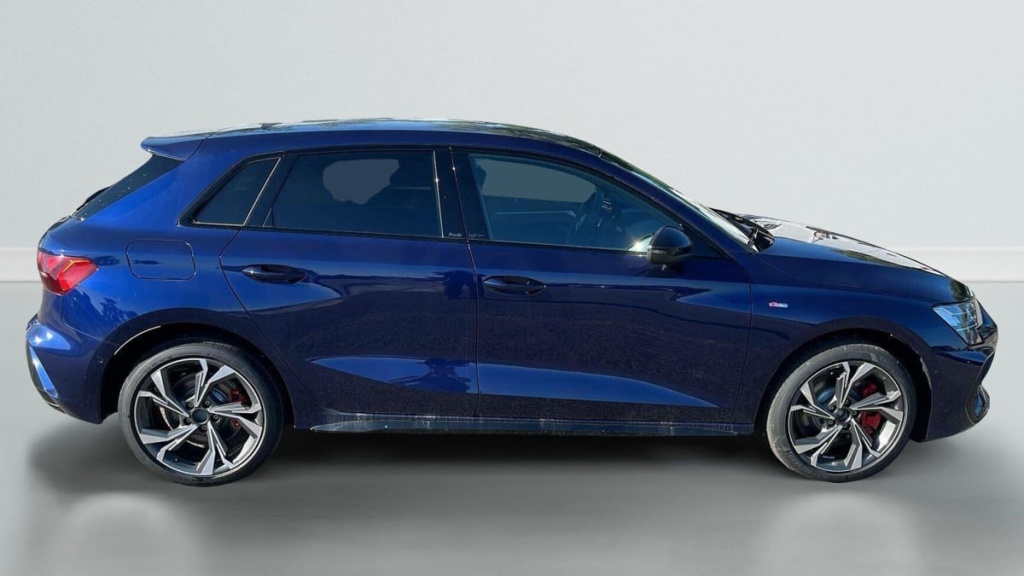 AUDI A3 SPORTBACK NOUVELLE 45 TFSI E HYBRIDE RECHARGEABLE 272 S TRONIC 6 S LINE - ref: 1-326825 - Photo 7