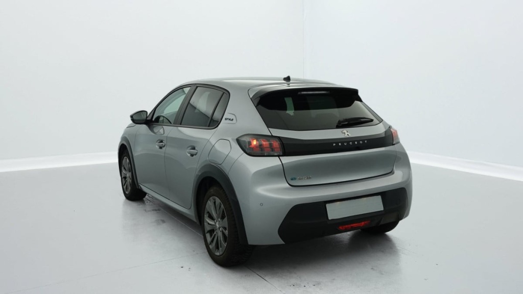 PEUGEOT 208 ELECTRIQUE 50 KWH 136CH STYLE - ref: 1-328372 - Photo 4