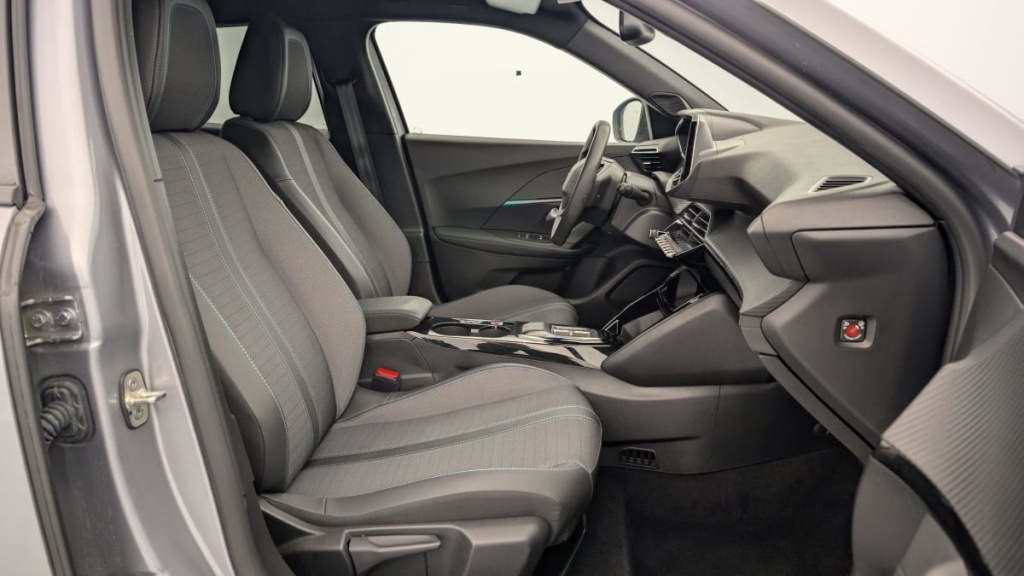 PEUGEOT 2008 ELECTRIQUE 136 CH ALLURE - ref: 1-328888 - Photo 7