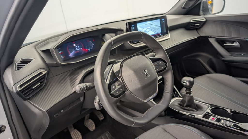 PEUGEOT 2008 PureTech 130 S S BVM6 Allure Pack - ref: 1-328912 - Photo 13