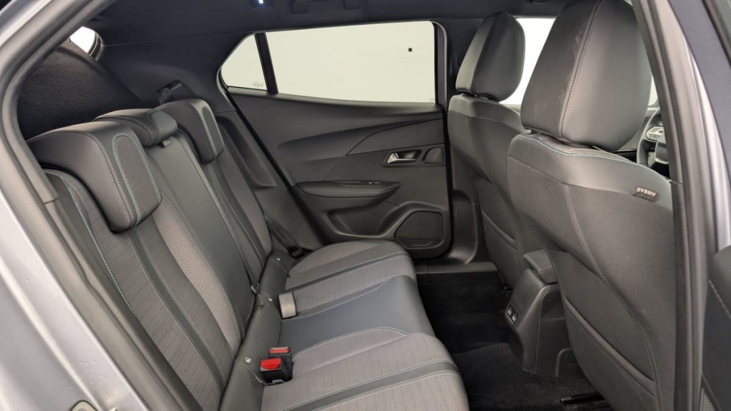 PEUGEOT 2008 PureTech 130 S S BVM6 Allure Pack - ref: 1-328912 - Photo 8