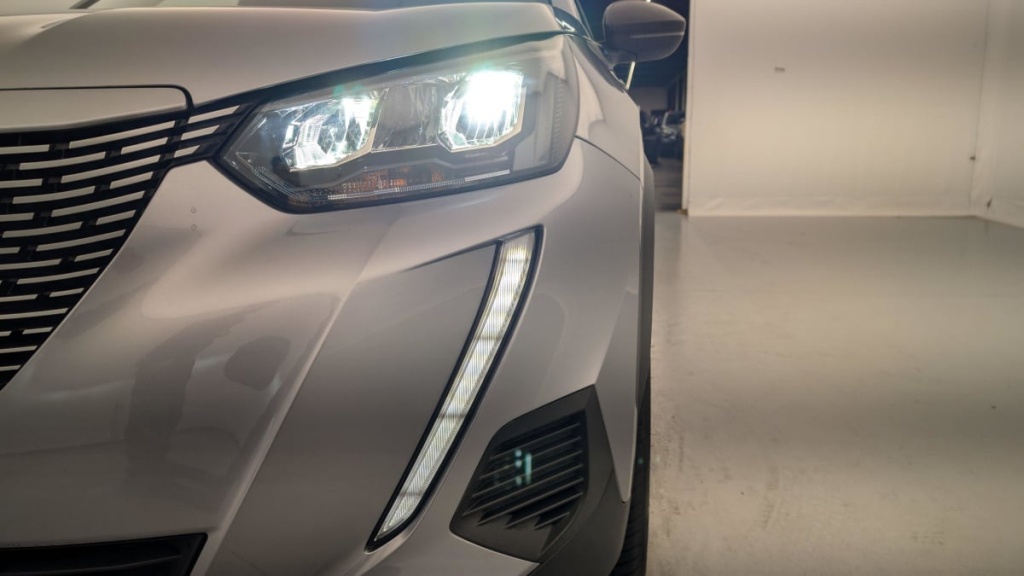PEUGEOT 2008 ELECTRIQUE 136 CH ALLURE PACK - ref: 1-329240 - Photo 18
