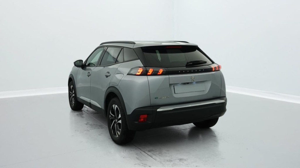 PEUGEOT 2008 ELECTRIQUE 136 CH ALLURE PACK - ref: 1-329240 - Photo 4