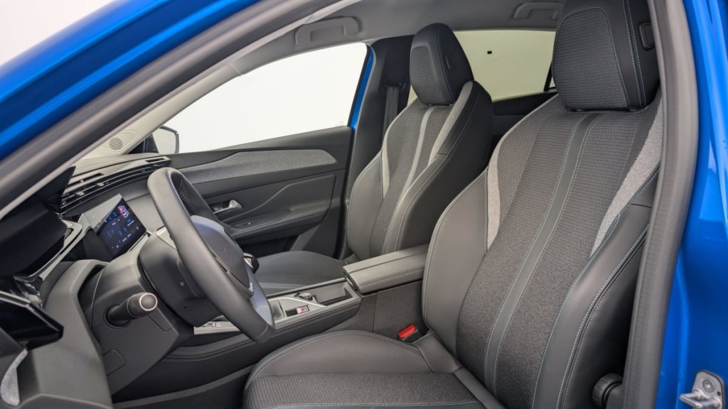 PEUGEOT 308 PureTech 130ch S S BVM6 Allure Pack - ref: 1-329528 - Photo 14