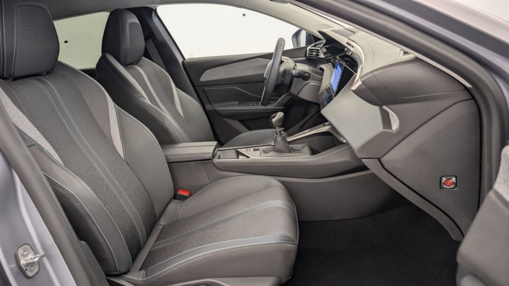 PEUGEOT 308 PureTech 130ch S S BVM6 Allure - ref: 1-329541 - Photo 7