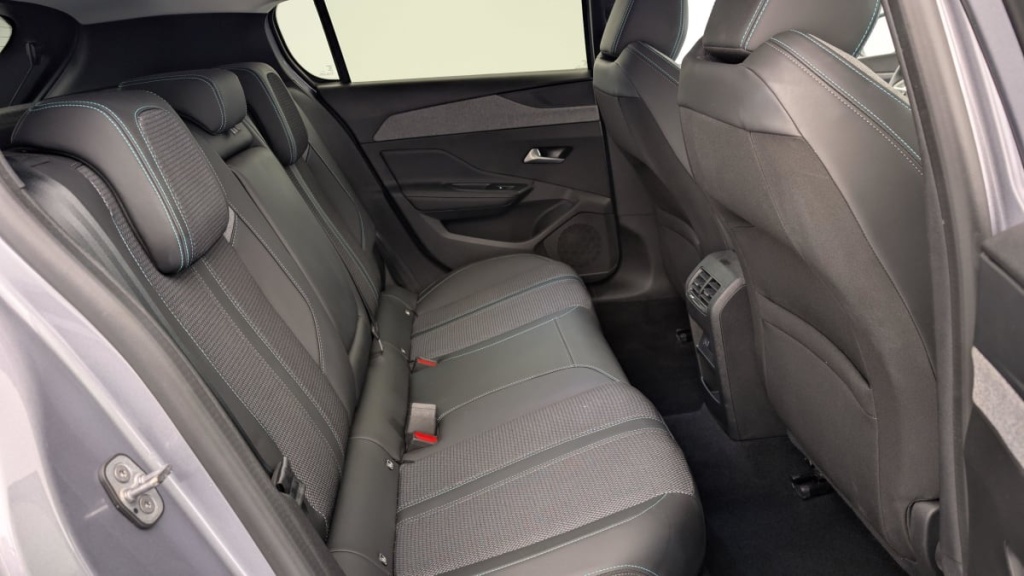 PEUGEOT 308 PureTech 130ch S S BVM6 Allure - ref: 1-329541 - Photo 8