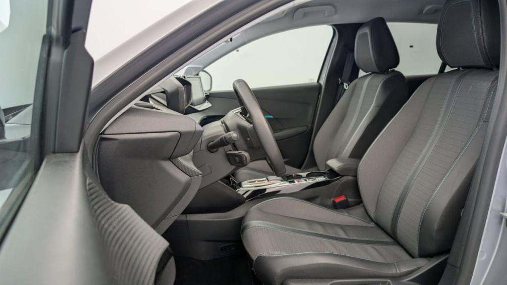 PEUGEOT 208 ELECTRIQUE 50 kWh 136ch Allure Pack - ref: 1-330043 - Photo 14