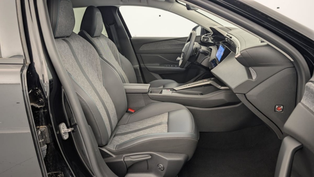 PEUGEOT 408 PureTech 130 ch S S EAT8 Allure - ref: 1-330045 - Photo 7