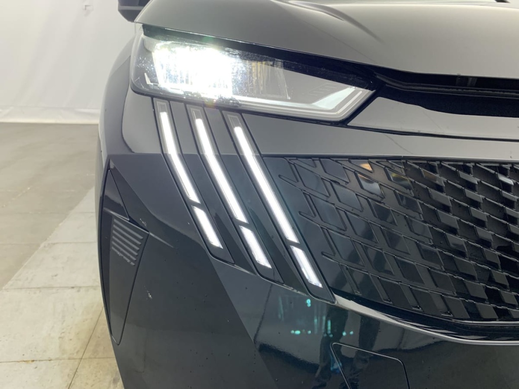 PEUGEOT 3008 Hybrid 145 e-DCS6 Allure - ref: 1-330145 - Photo 15