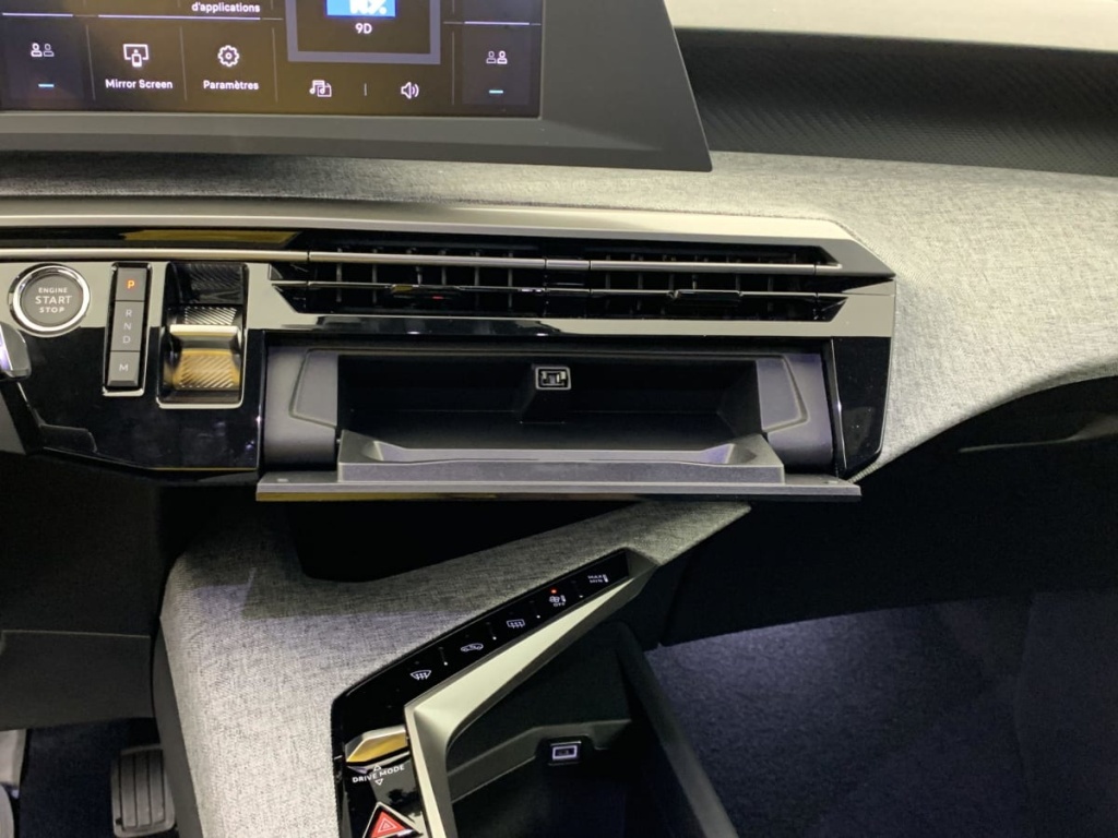 PEUGEOT 3008 Hybrid 145 e-DCS6 Allure - ref: 1-330145 - Photo 17