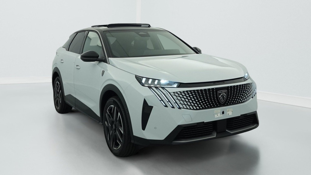 PEUGEOT 3008 Hybrid 145 e-DCS6 GT - ref: 1-330262 - Photo 1
