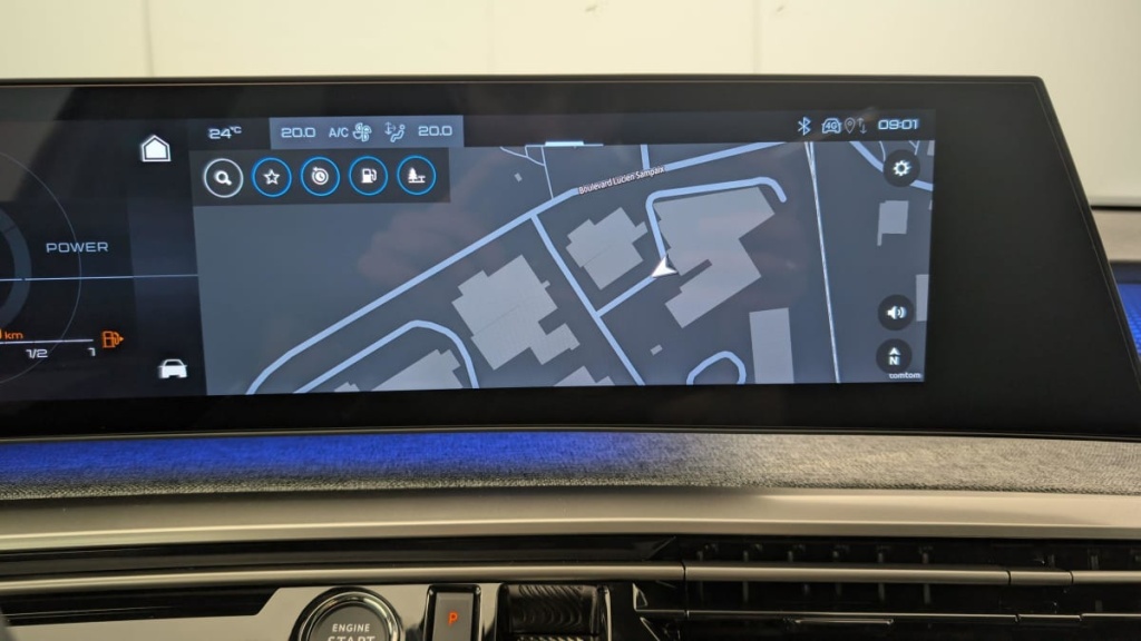 PEUGEOT 3008 Hybrid 145 e-DCS6 GT - ref: 1-330262 - Photo 17