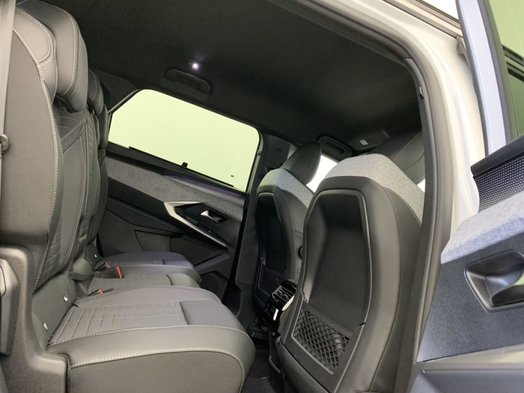PEUGEOT 5008 Hybrid 145 e-DCS6 GT - ref: 1-330399 - Photo 10