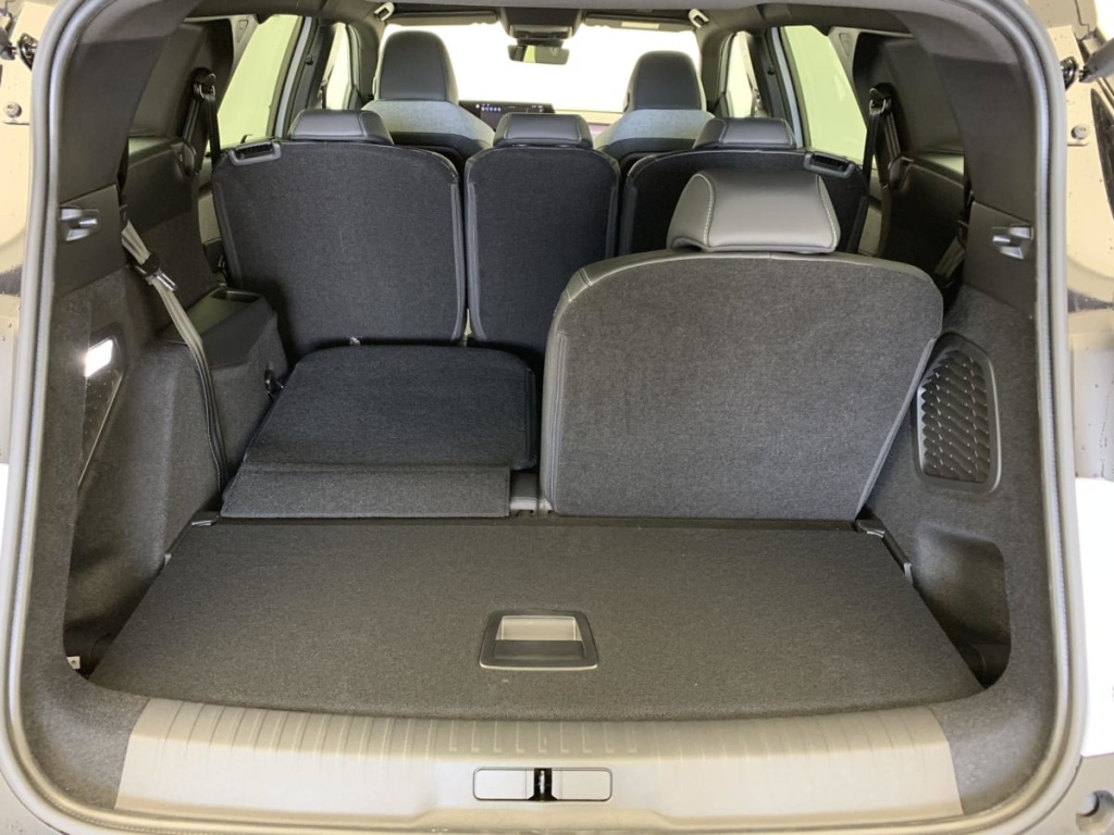 PEUGEOT 5008 Hybrid 145 e-DCS6 GT - ref: 1-330399 - Photo 11