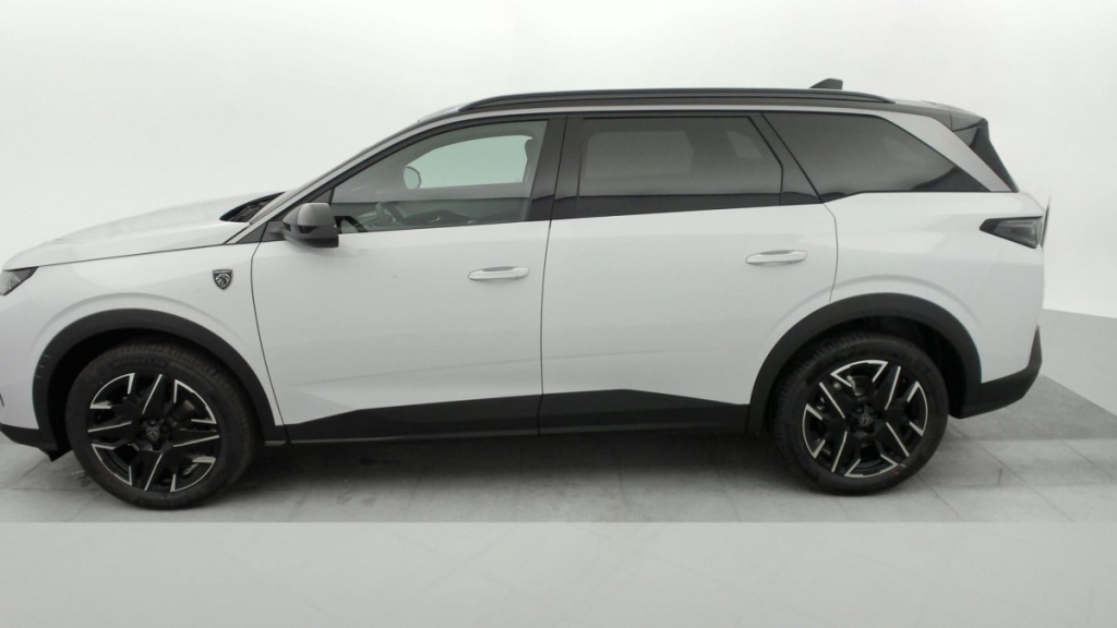 PEUGEOT 5008 Hybrid 145 e-DCS6 GT - ref: 1-330399 - Photo 4
