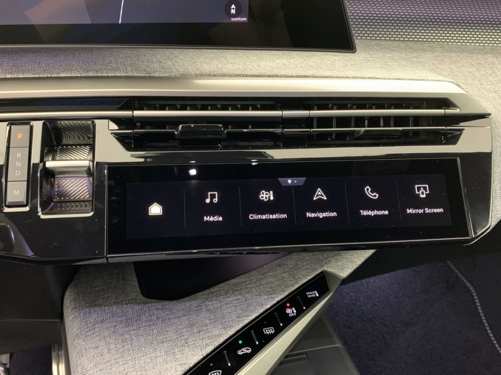 PEUGEOT 5008 Hybrid 145 e-DCS6 GT - ref: 1-330402 - Photo 20
