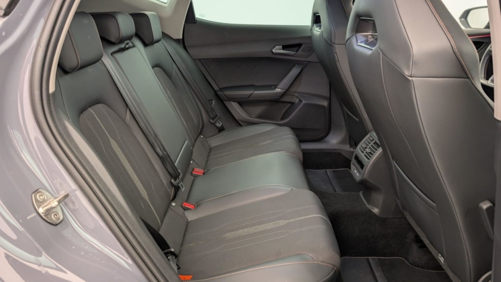 CUPRA FORMENTOR 1.4 e-HYBRID 204 ch DSG6 V - ref: 1-331230 - Photo 8