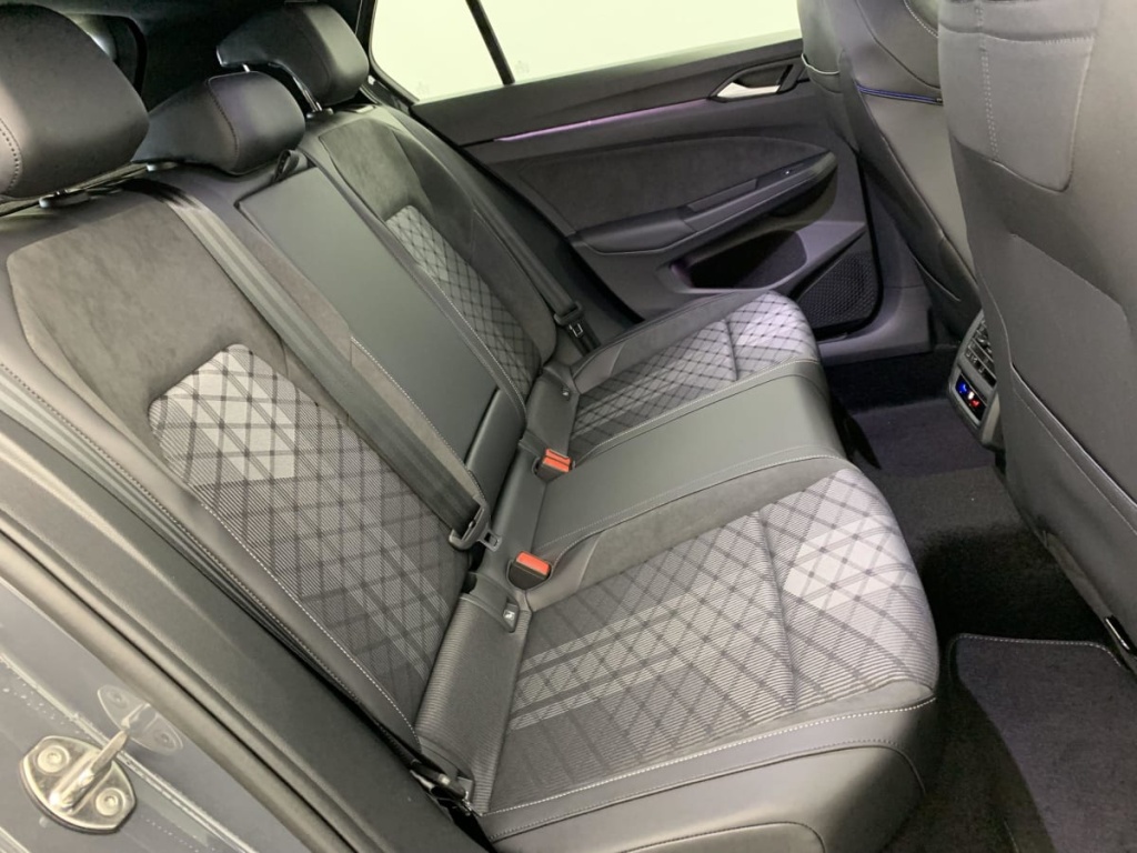 VOLKSWAGEN GOLF 2.0 TDI 150 DSG7 R-Line - ref: 1-331592 - Photo 8
