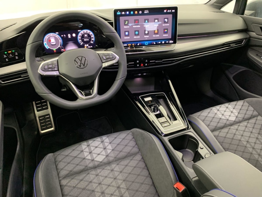 VOLKSWAGEN GOLF 8 NOUVELLE 2.0 TDI 150 DSG7 R-LINE - ref: 1-331613 - Photo 11