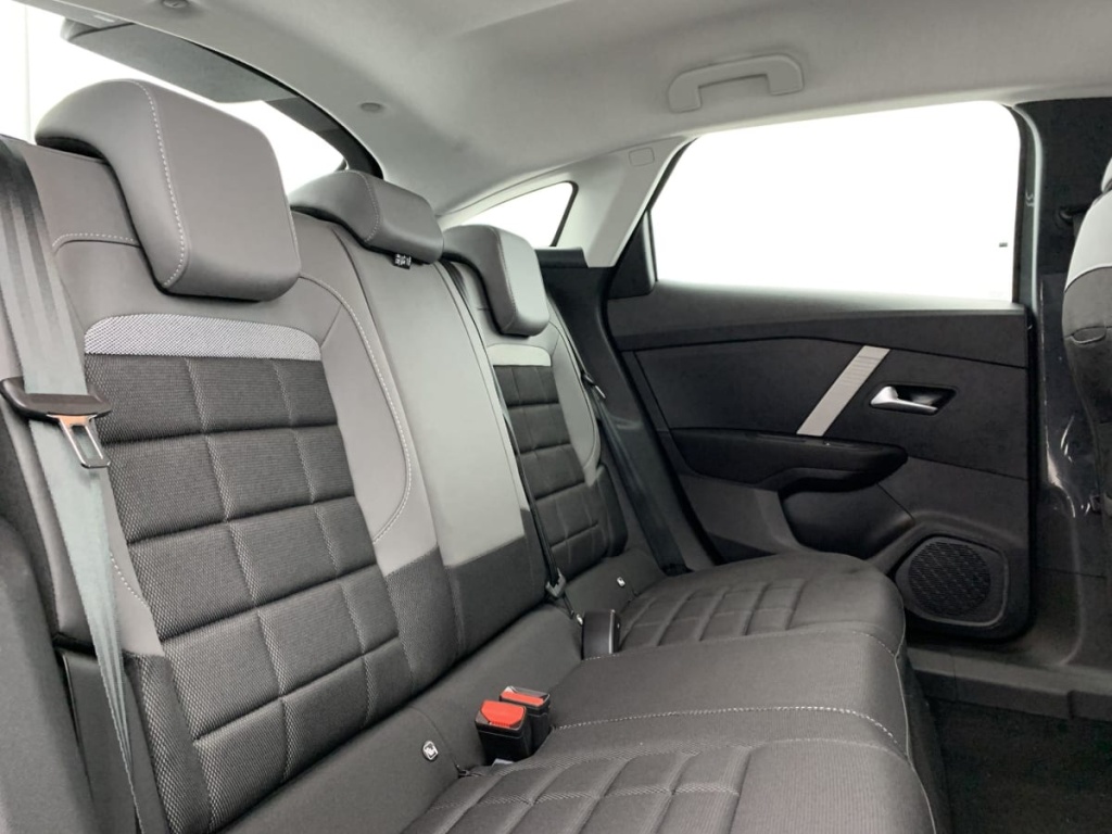 CITROEN C4 NOUVELLE HYBRIDE 136 E-DCS6 PLUS - ref: 1-331853 - Photo 8