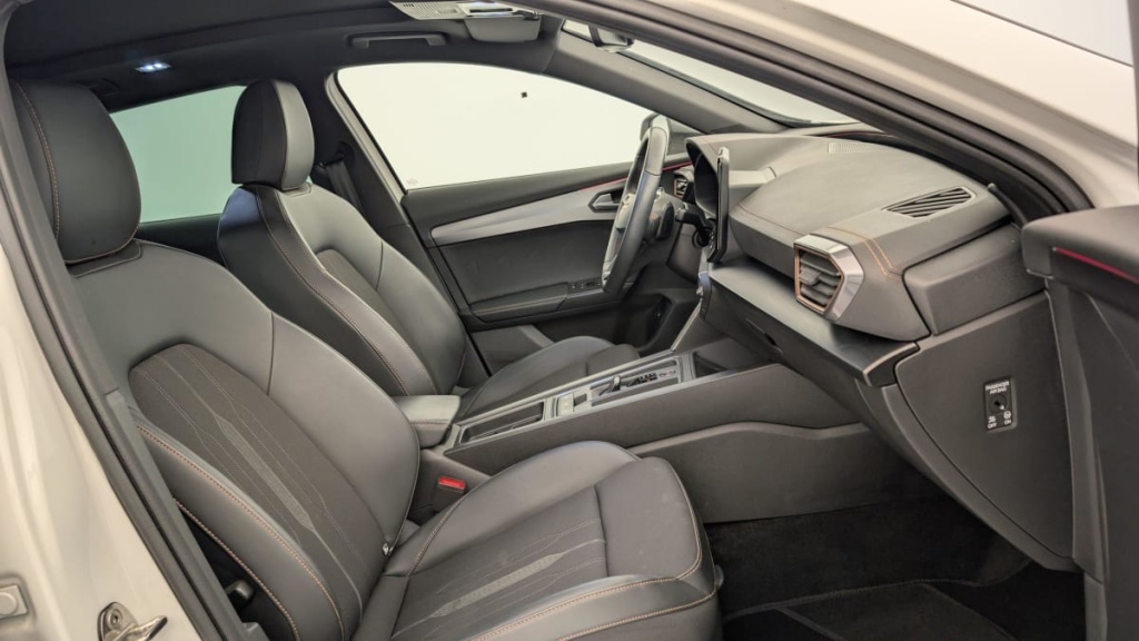 CUPRA Formentor 1.4 e-HYBRID 204 ch DSG6 V - ref: 1-332313 - Photo 7