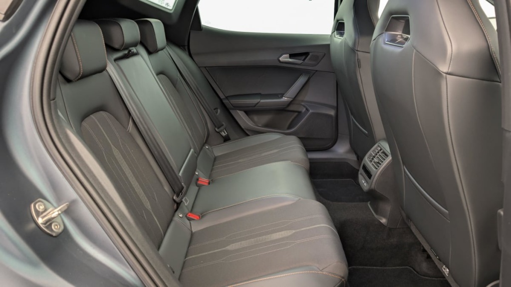 CUPRA FORMENTOR 1.4 E-HYBRID 245 CH DSG6 VZ - ref: 1-332780 - Photo 8