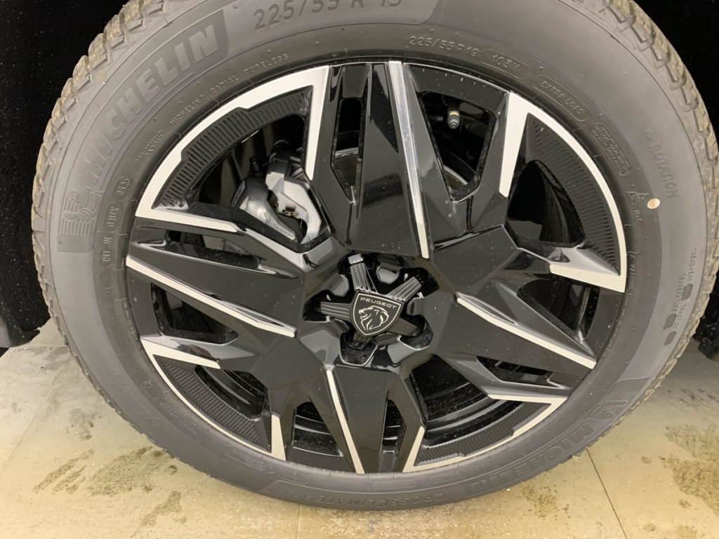 PEUGEOT 3008 Hybrid 145 e-DCS6 GT - ref: 1-333236 - Photo 20