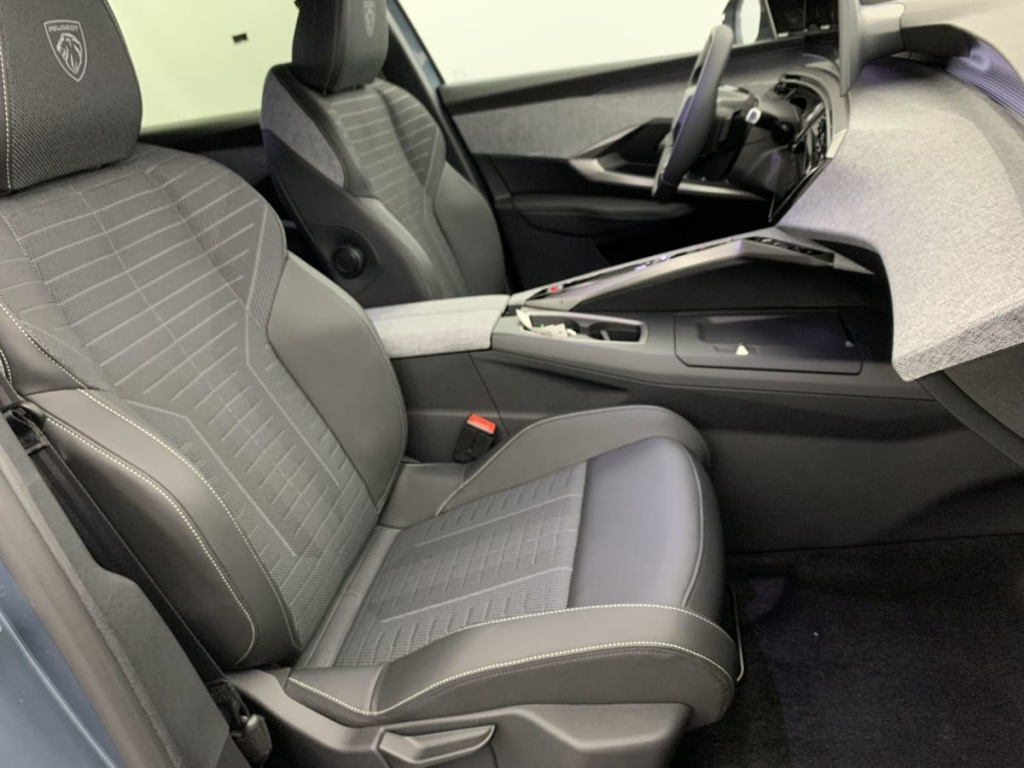 PEUGEOT 3008 Hybrid 145 e-DCS6 GT - ref: 1-333236 - Photo 7