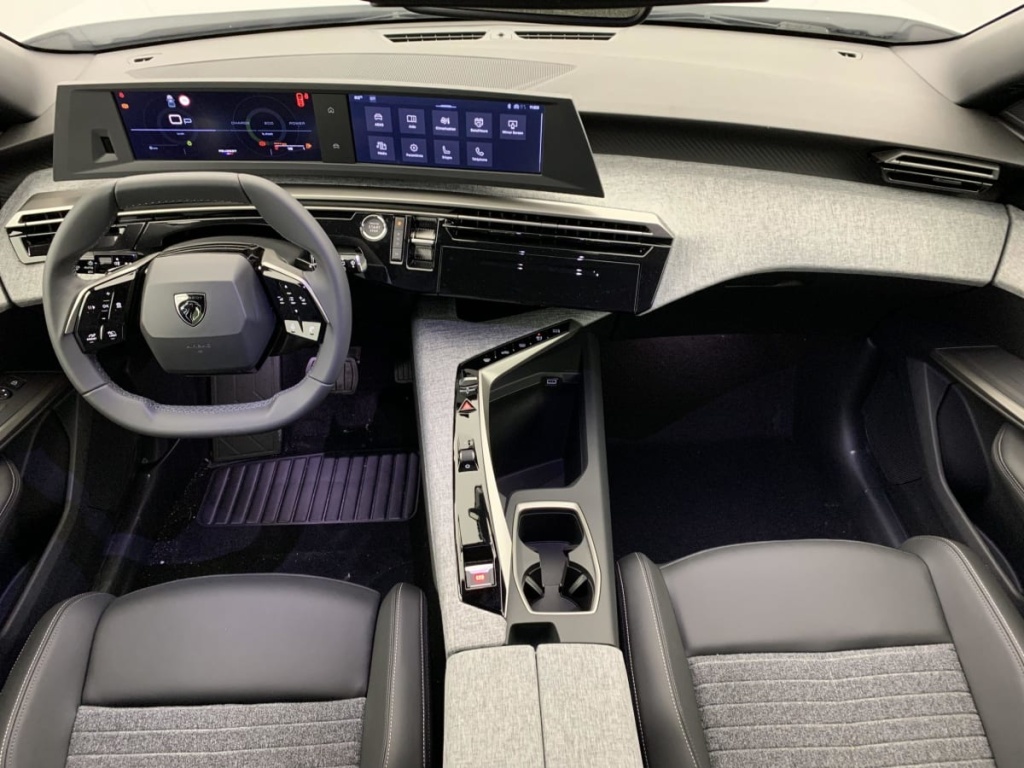 PEUGEOT 5008 NOUVEAU HYBRID 136 E-DCS6 ALLURE - ref: 1-333246 - Photo 12