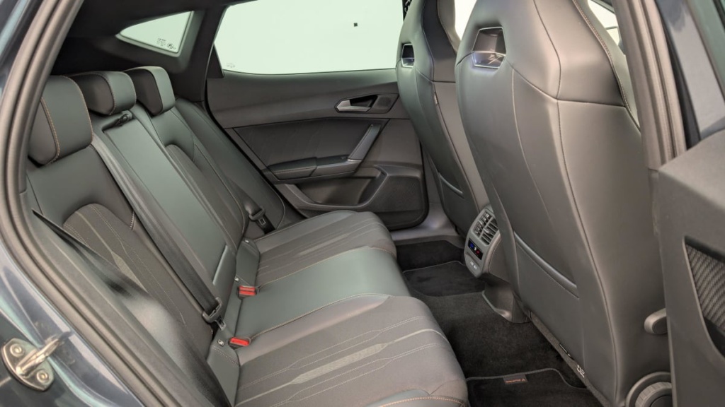 CUPRA FORMENTOR 1.4 E-HYBRID 245 CH DSG6 VZ - ref: 1-334014 - Photo 8