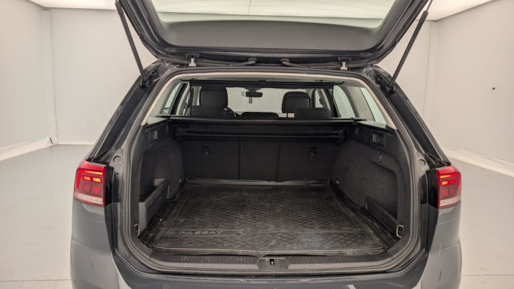 VOLKSWAGEN PASSAT SW 1.4 TSI Hybride Rechargeable DSG6 GTE - ref: 1-334572 - Photo 9