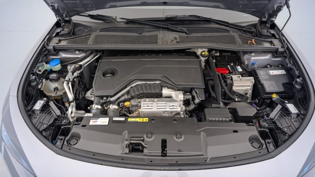 PEUGEOT 408 Hybrid 136 e-DCS6 Allure - ref: 1-334634 - Photo 20