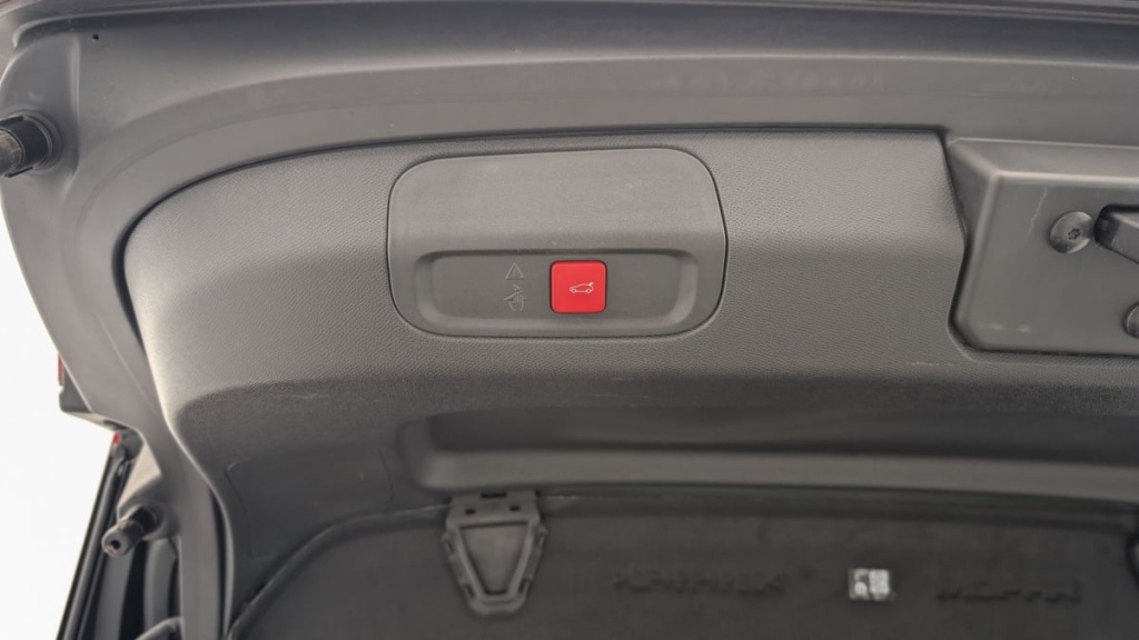 PEUGEOT 408 PureTech 130 ch S S EAT8 GT - ref: 1-334678 - Photo 20