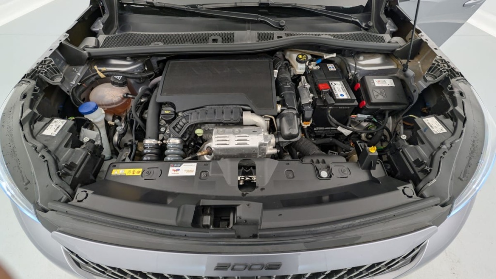 PEUGEOT 2008 PureTech 100 S S BVM6 Allure - ref: 1-335916 - Photo 14