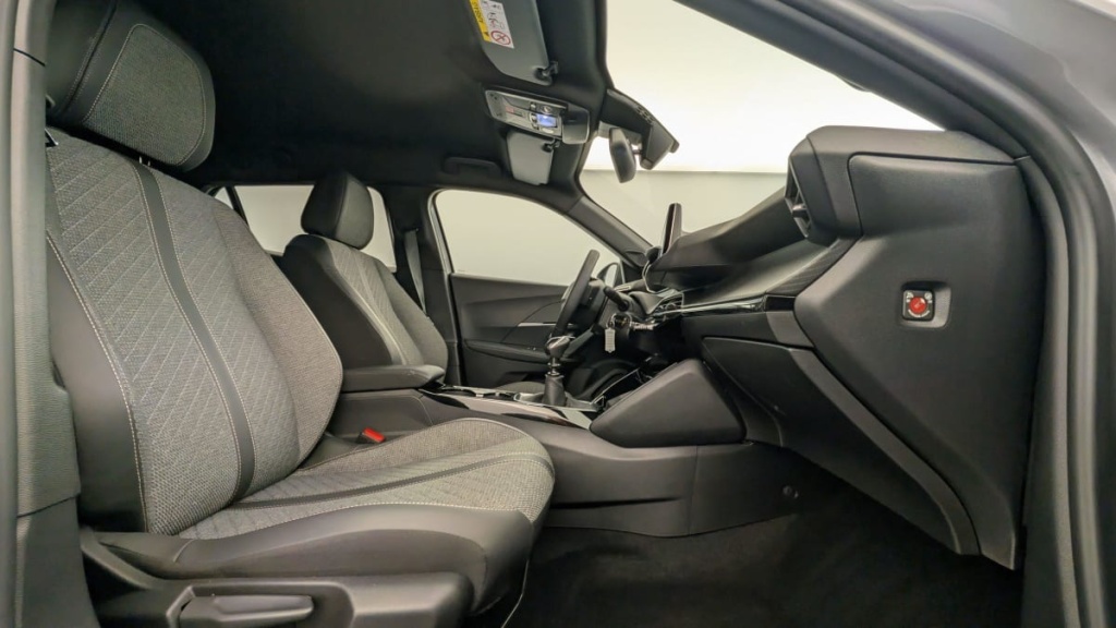 PEUGEOT 2008 PureTech 100 S S BVM6 Allure - ref: 1-335916 - Photo 7