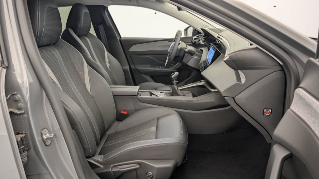 PEUGEOT 308 PureTech 130ch S S BVM6 Allure - ref: 1-335998 - Photo 7
