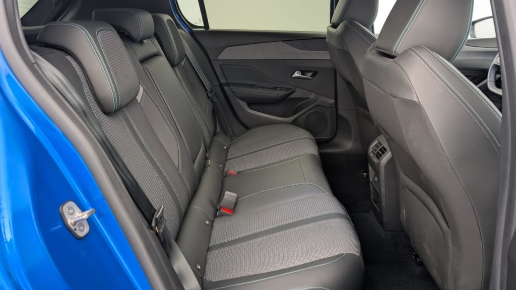 PEUGEOT 308 PureTech 130ch S S BVM6 Allure Pack - ref: 1-336002 - Photo 8