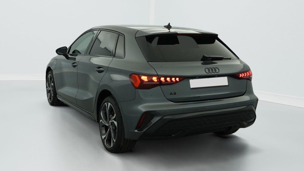 AUDI A3 SPORTBACK NOUVELLE 45 TFSI E HYBRIDE RECHARGEABLE 272 S TRONIC 6 S LINE - ref: 1-336108 - Photo 4