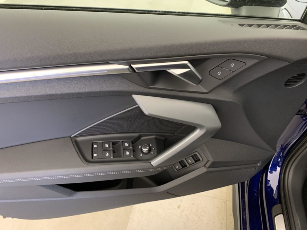 AUDI A3 SPORTBACK NOUVELLE 45 TFSI E HYBRIDE RECHARGEABLE 272 S TRONIC 6 S LINE - ref: 1-336123 - Photo 19