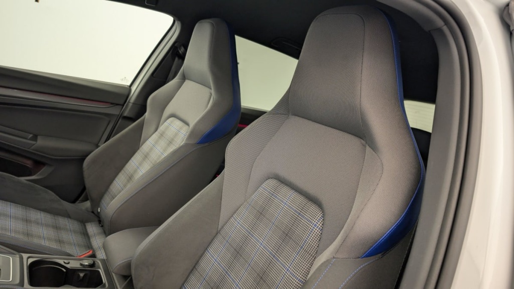 VOLKSWAGEN GOLF 8 1.4 HYBRIDE RECHARGEABLE OPF 245 DSG6 GTE - ref: 1-336735 - Photo 16