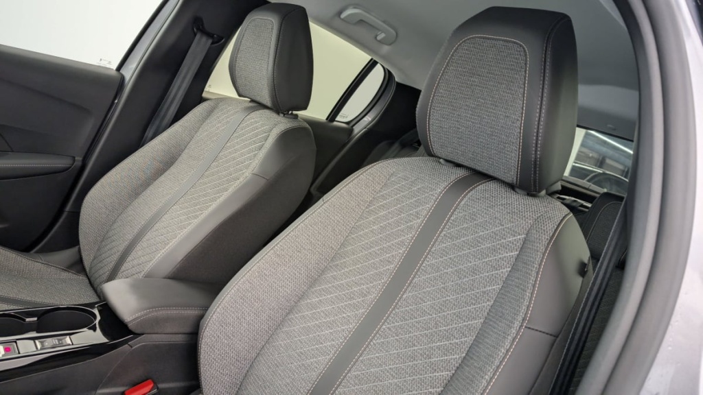 PEUGEOT 208 PureTech 100 S S BVM6 Allure - ref: 1-337178 - Photo 16