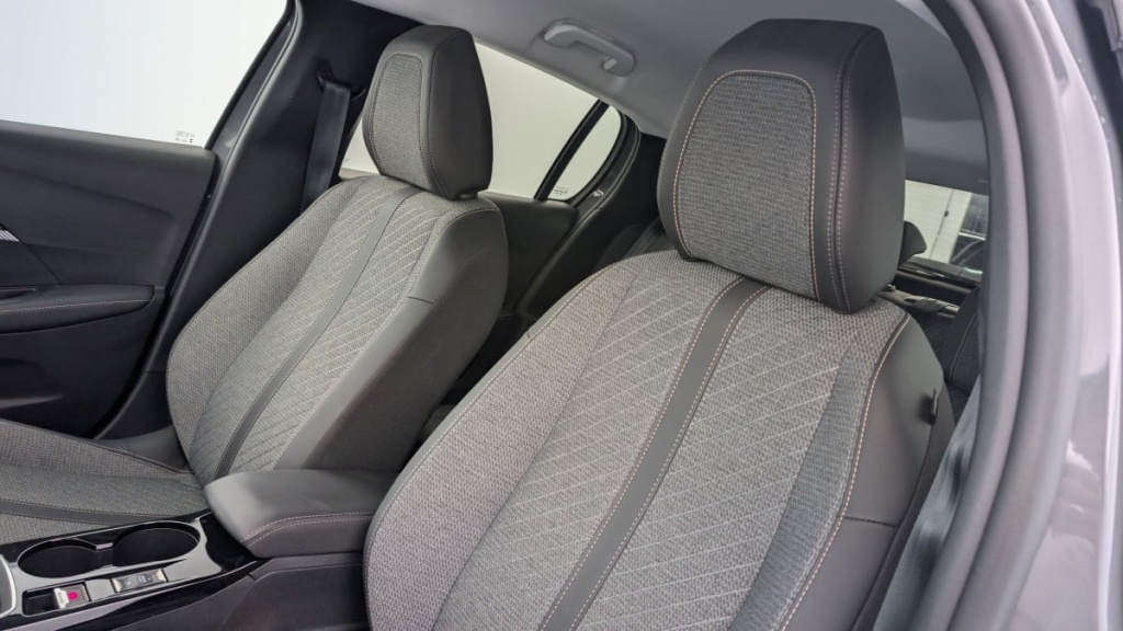 PEUGEOT 208 PureTech 100 S S BVM6 Allure - ref: 1-337210 - Photo 16