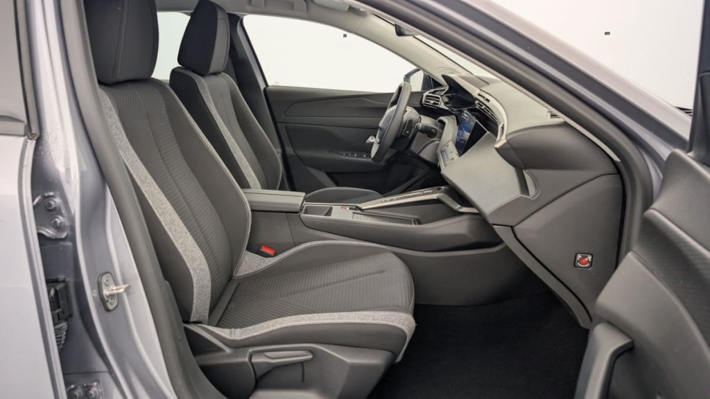 PEUGEOT 308 PureTech 130ch S S EAT8 Active Pack - ref: 1-337436 - Photo 9