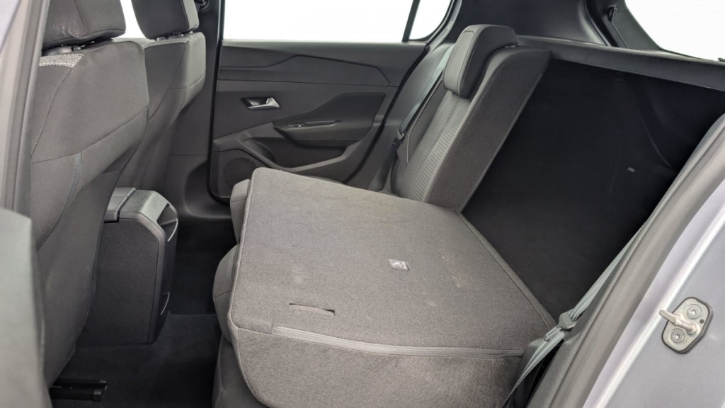 PEUGEOT 308 PureTech 130ch S S EAT8 Active Pack - ref: 1-337437 - Photo 10