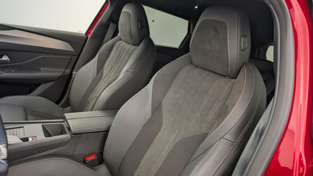 PEUGEOT 308 SW PureTech 130ch S S EAT8 GT - ref: 1-337544 - Photo 16