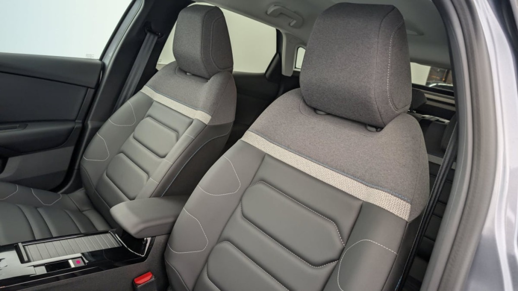 CITROEN C4 PureTech 130 EAT8 Max - ref: 1-337761 - Photo 14