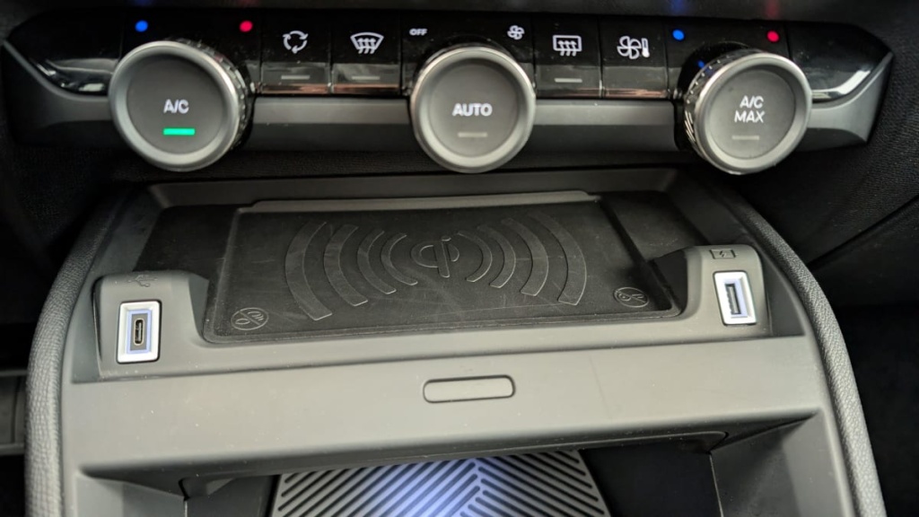CITROEN C4 PureTech 130 EAT8 Max - ref: 1-337761 - Photo 18