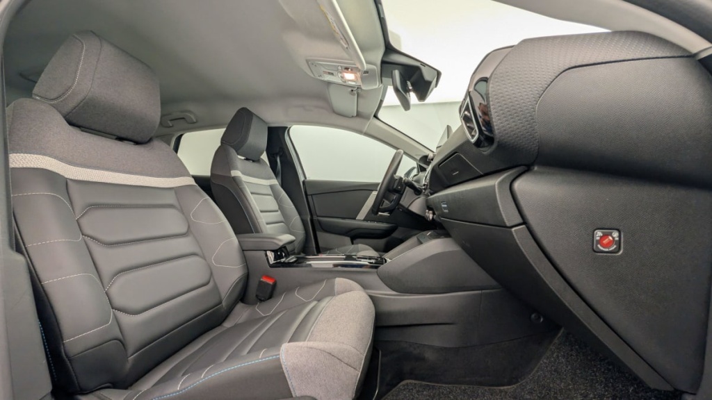 CITROEN C4 PureTech 130 EAT8 Max - ref: 1-337763 - Photo 7