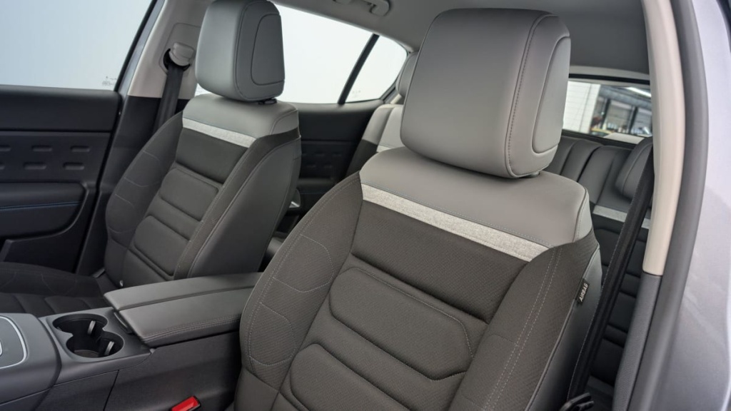 CITROEN C5 AIRCROSS PureTech 130 S S BVM6 Feel - ref: 1-337886 - Photo 16